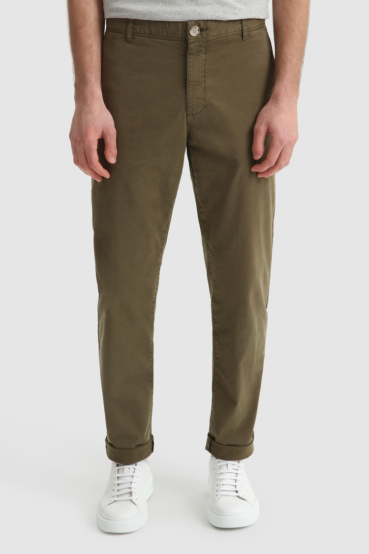 Pantalones chinos clásicos de algodón elástico