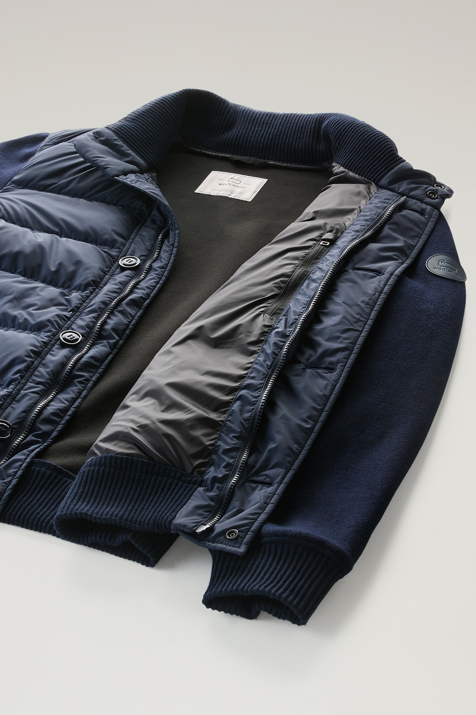 Giacca ibrida in misto lana e trapuntata frontalmente blu photo 9 | Woolrich