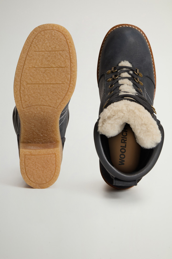 Landhill Ankle Boots in Suede Black photo 4 | Woolrich