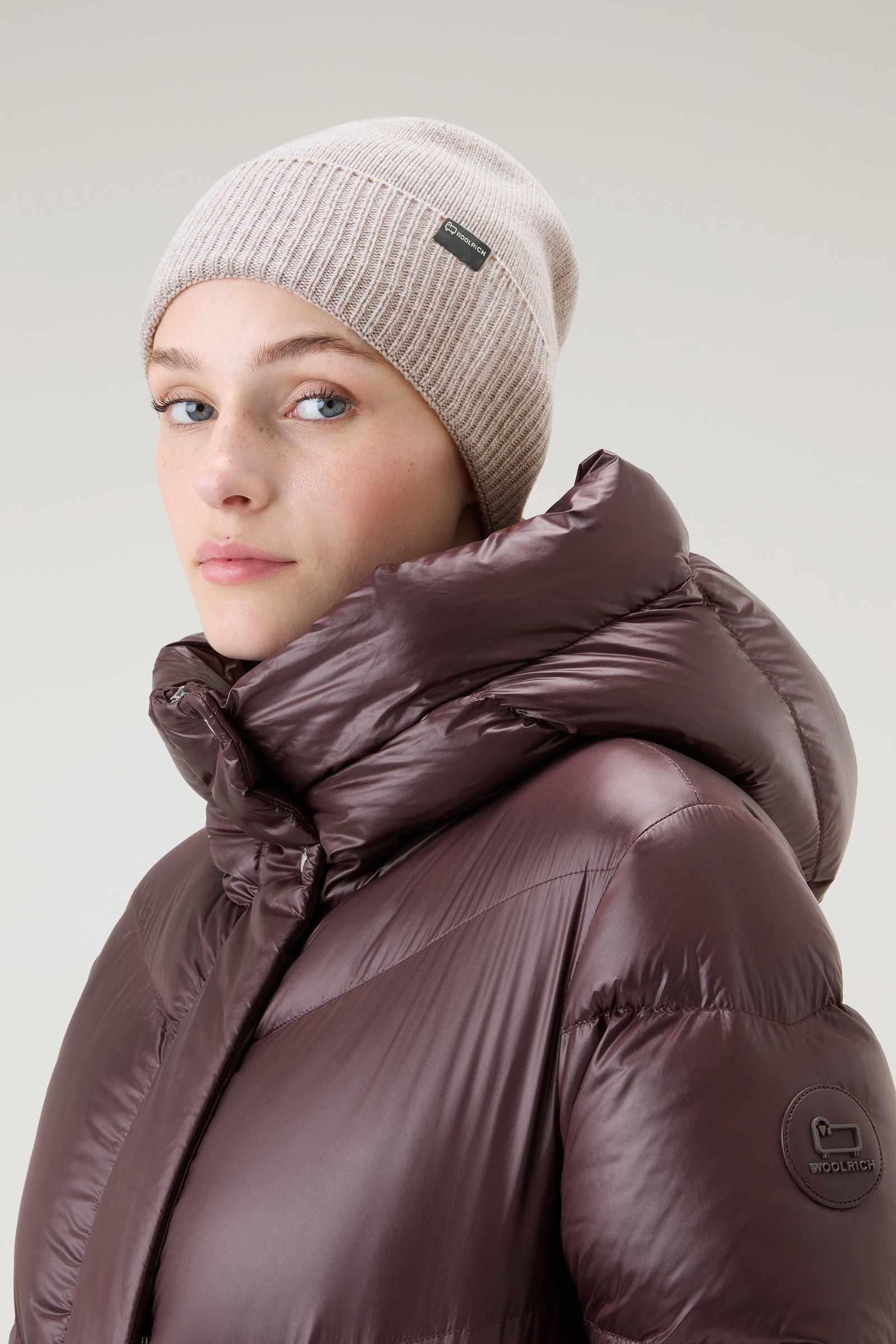 Women's Beanie in Pure Cashmere Taupe | Woolrich UK
