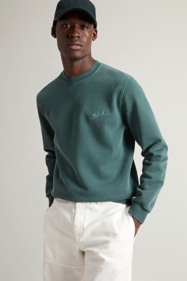 Garment-Dyed Crewneck Sweatshirt in Pure Cotton with Embroidered Logo Green photo 4 | Woolrich