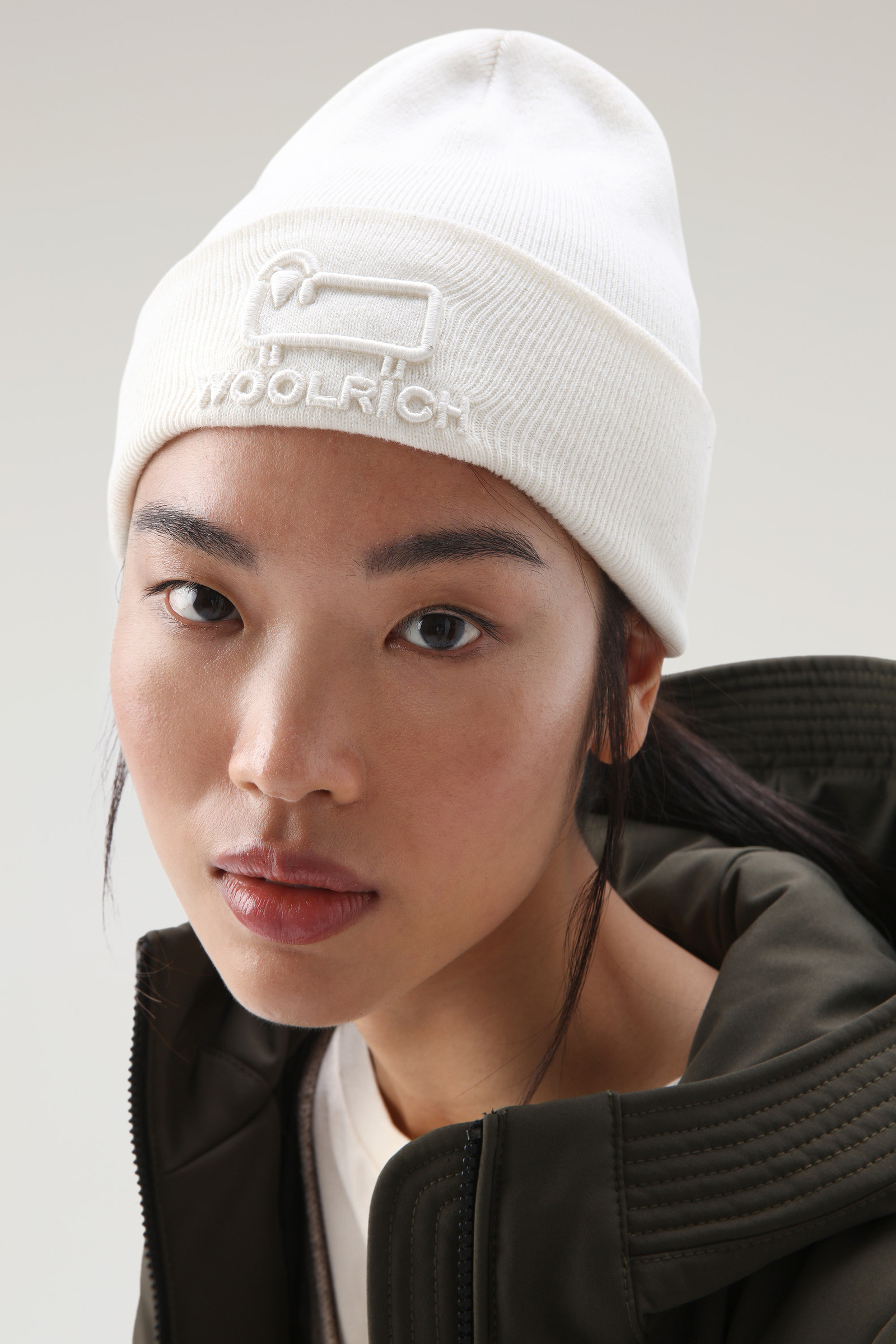 Unisex Beanie aus einer Baumwoll-Wollmischung weiß photo 6 | Woolrich