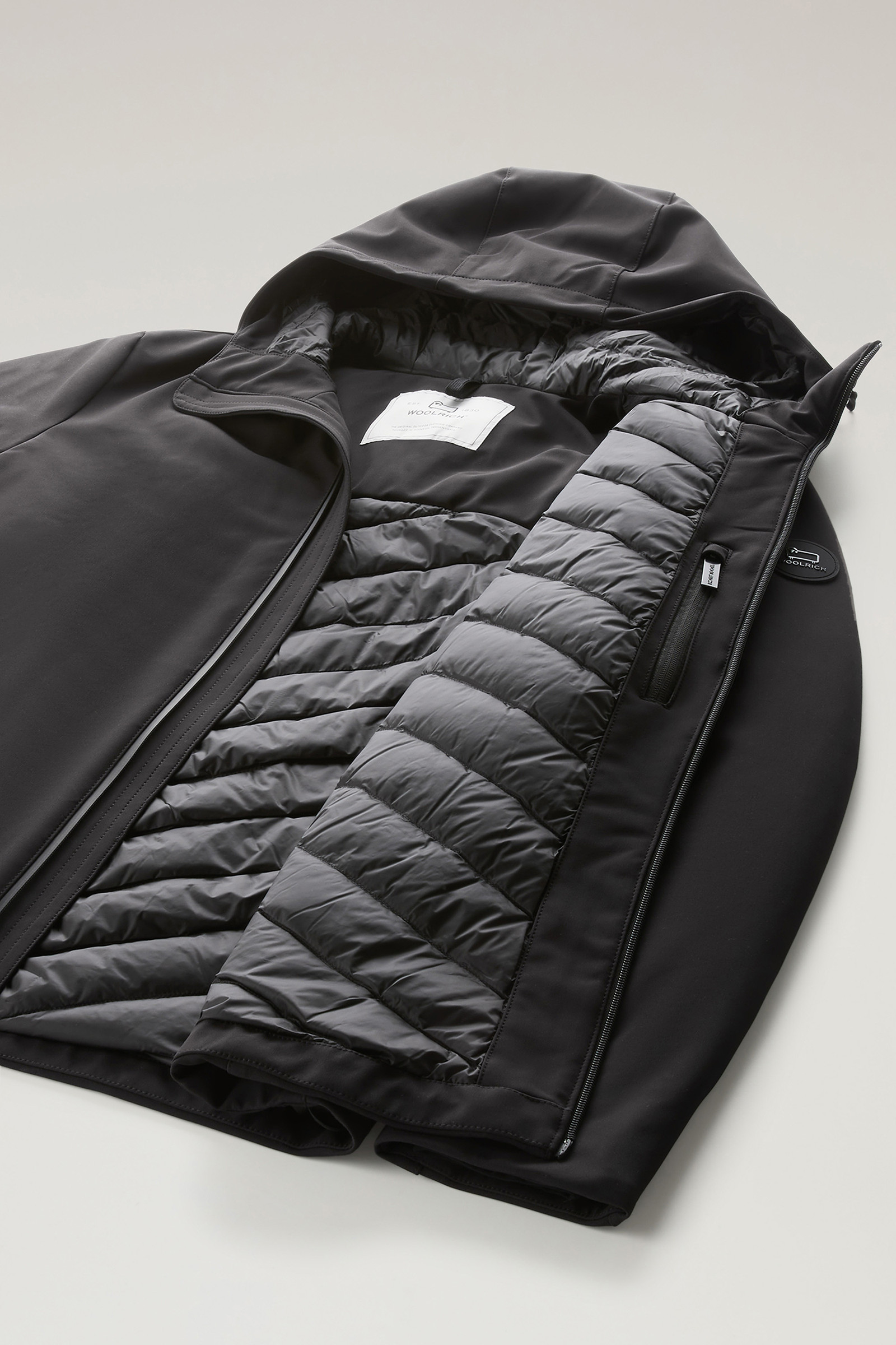 Pacific Jacke aus Tech Softshell schwarz photo 9 | Woolrich