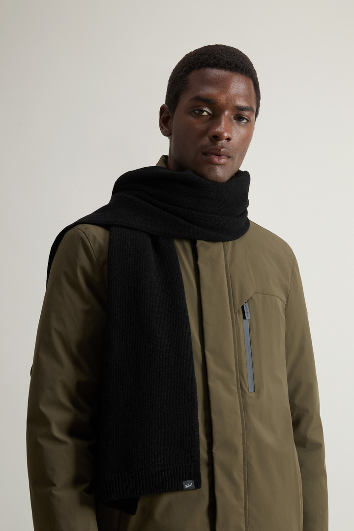 Scarf in Wool Blend Black photo 4 | Woolrich