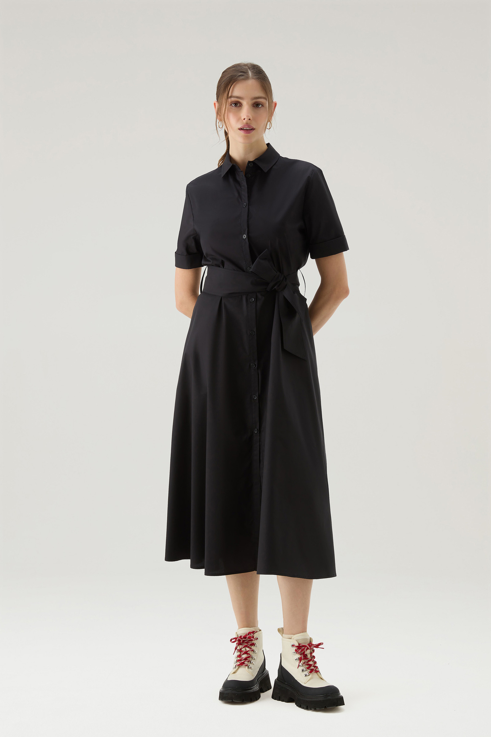 Robe chemise en popeline de pur coton noir photo 2 | Woolrich