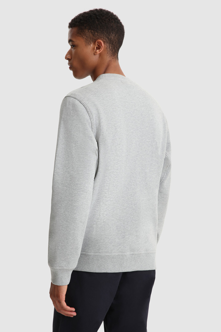 Sweat-shirt de luxe à col ras du cou avec logo en relief