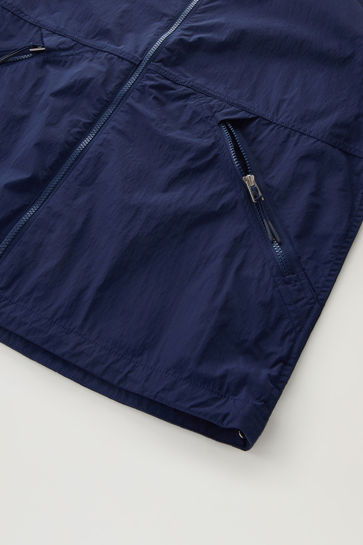 Veste coupe-vent à capuche en nylon crinkle Bleu photo 8 | Woolrich