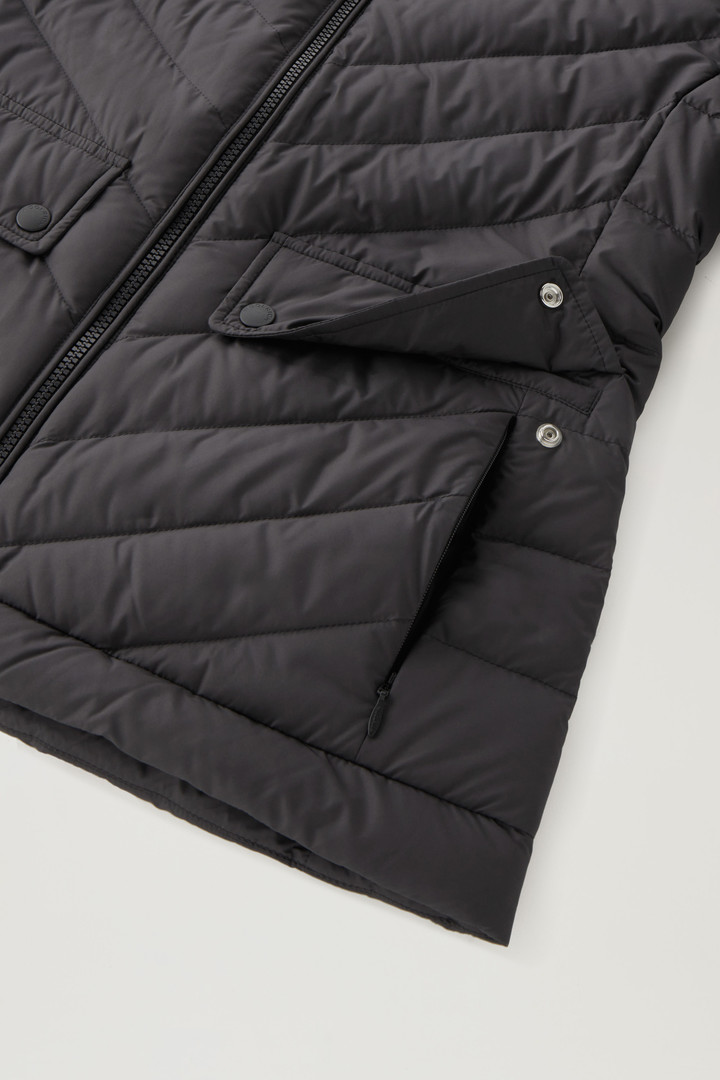 Short Padded Jacket with Chevron Quilting Black photo 9 | Woolrich