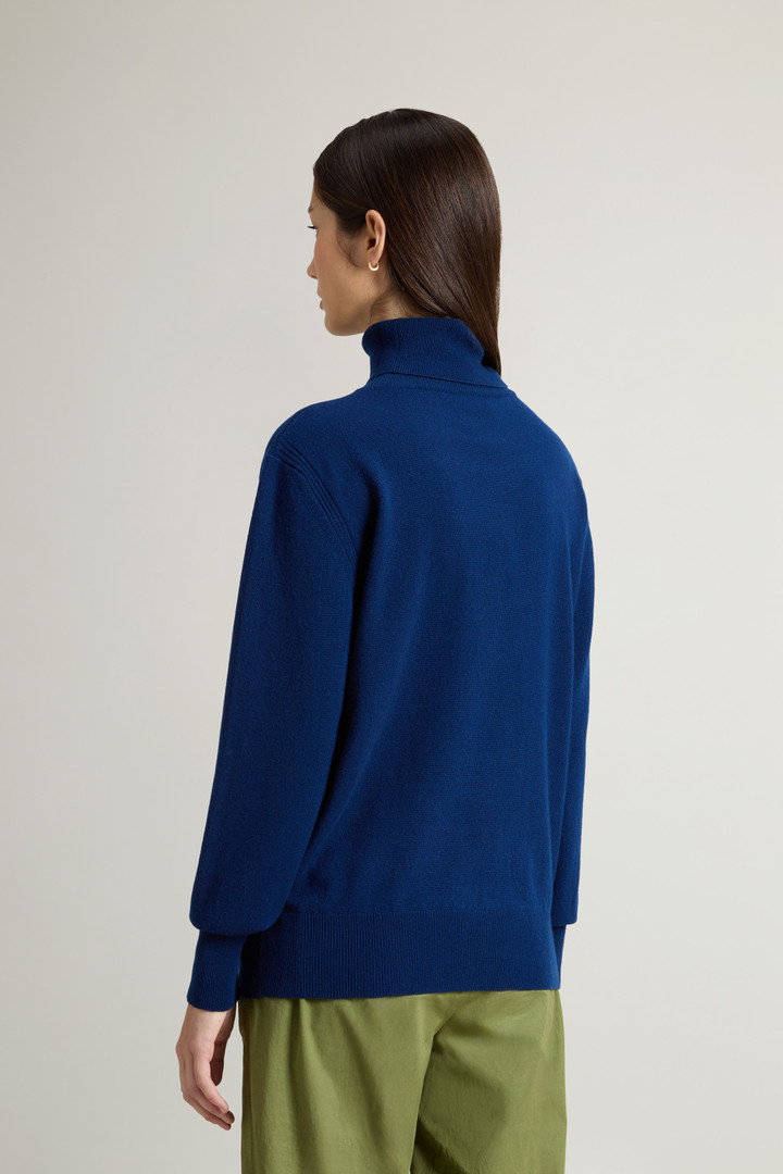 Pullover mit hohem Kragen aus reiner Kaschmirwolle Blau photo 3 | Woolrich