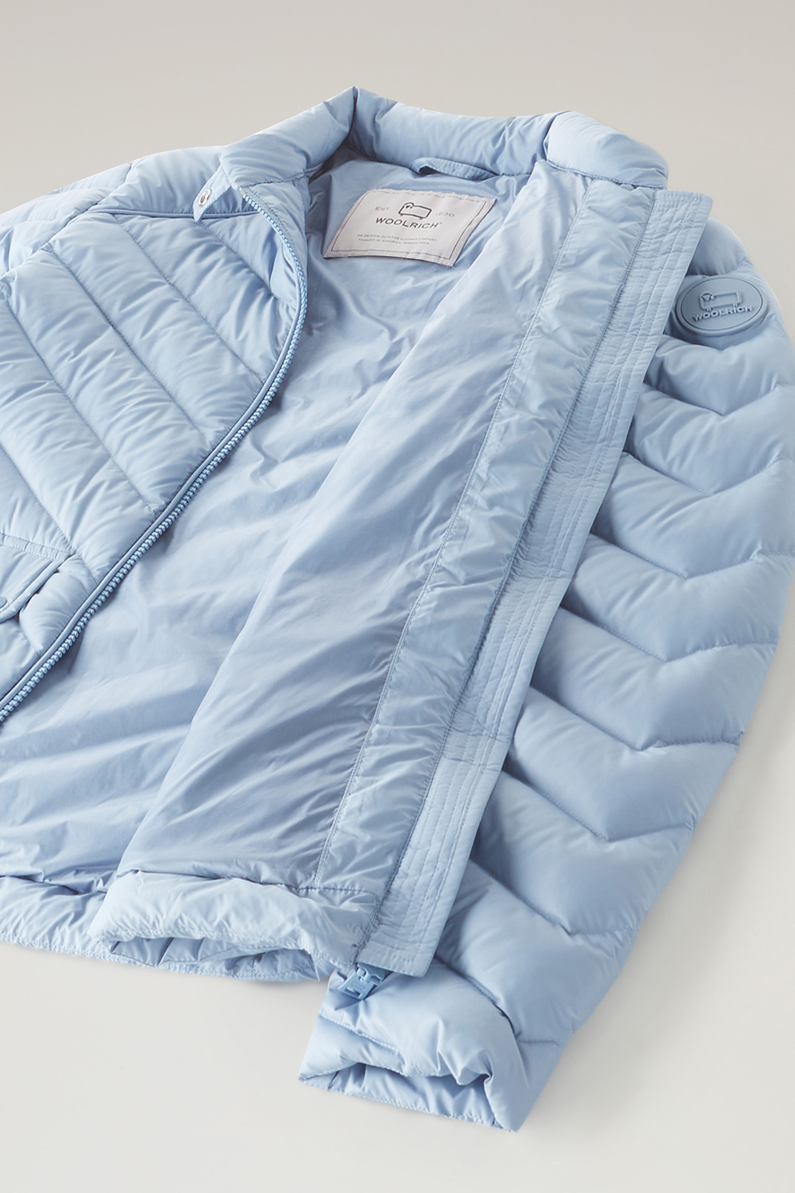 Veste courte rembourrée avec matelassage à chevron bleu photo 10 | Woolrich