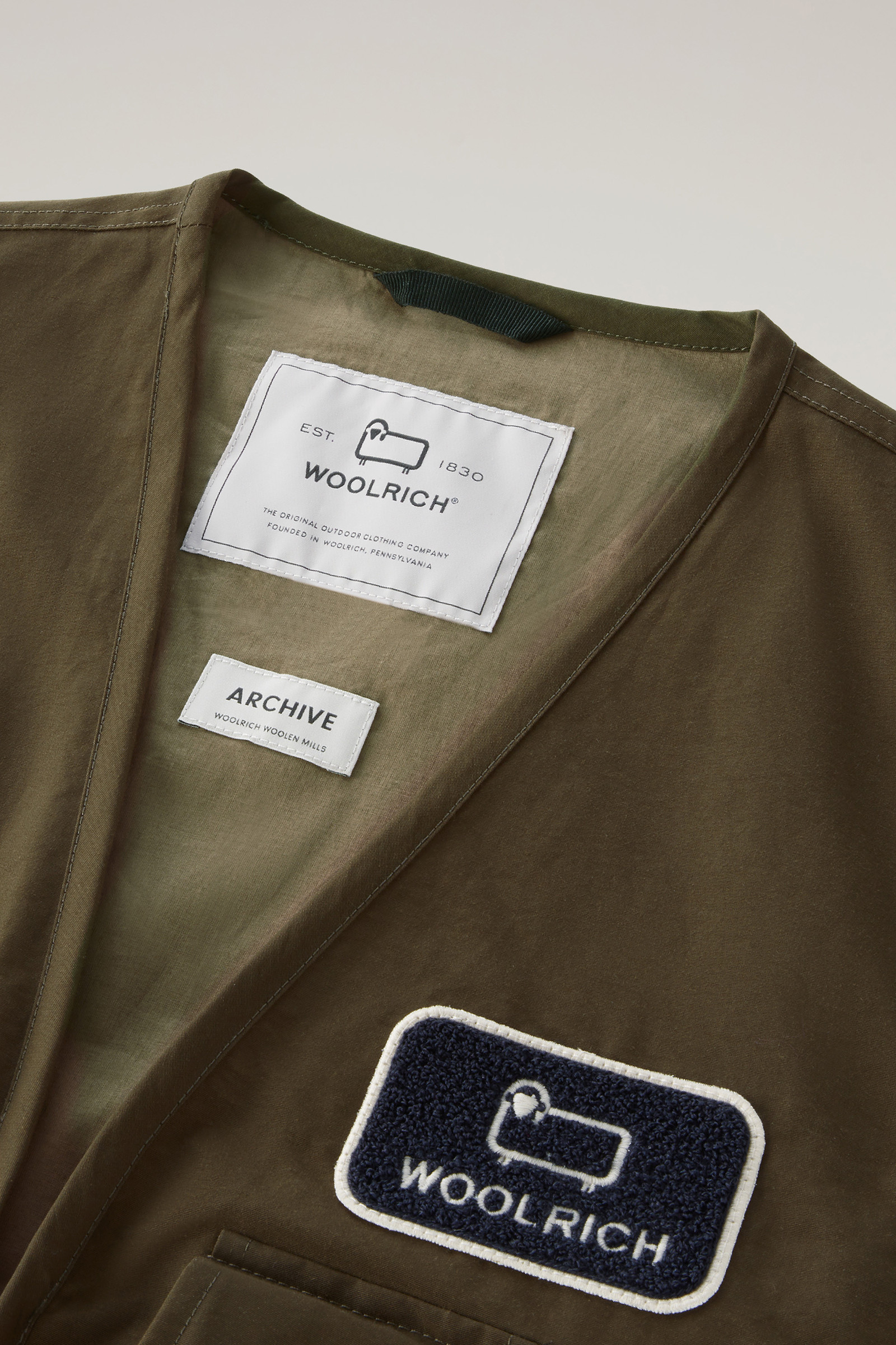 U.S. Trails Vest in Light Eco Ramar Green photo 6 | Woolrich