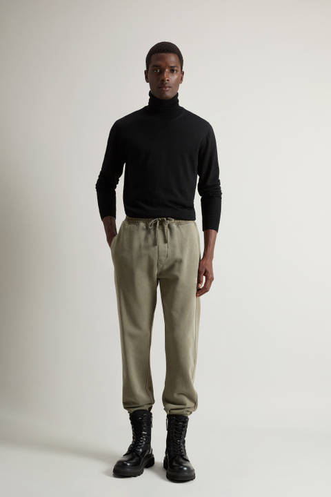 Garment-Dyed Pants in Pure Cotton Fleece Green | Woolrich