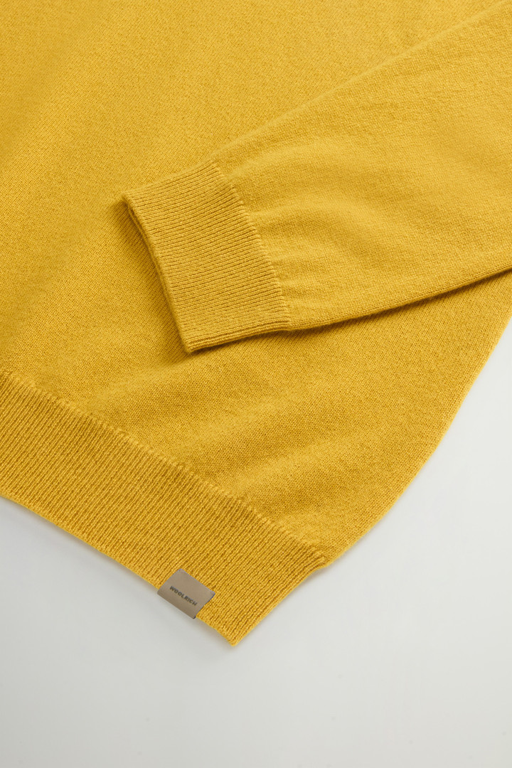 Pure Cashmere Crewneck Sweater Yellow photo 7 | Woolrich