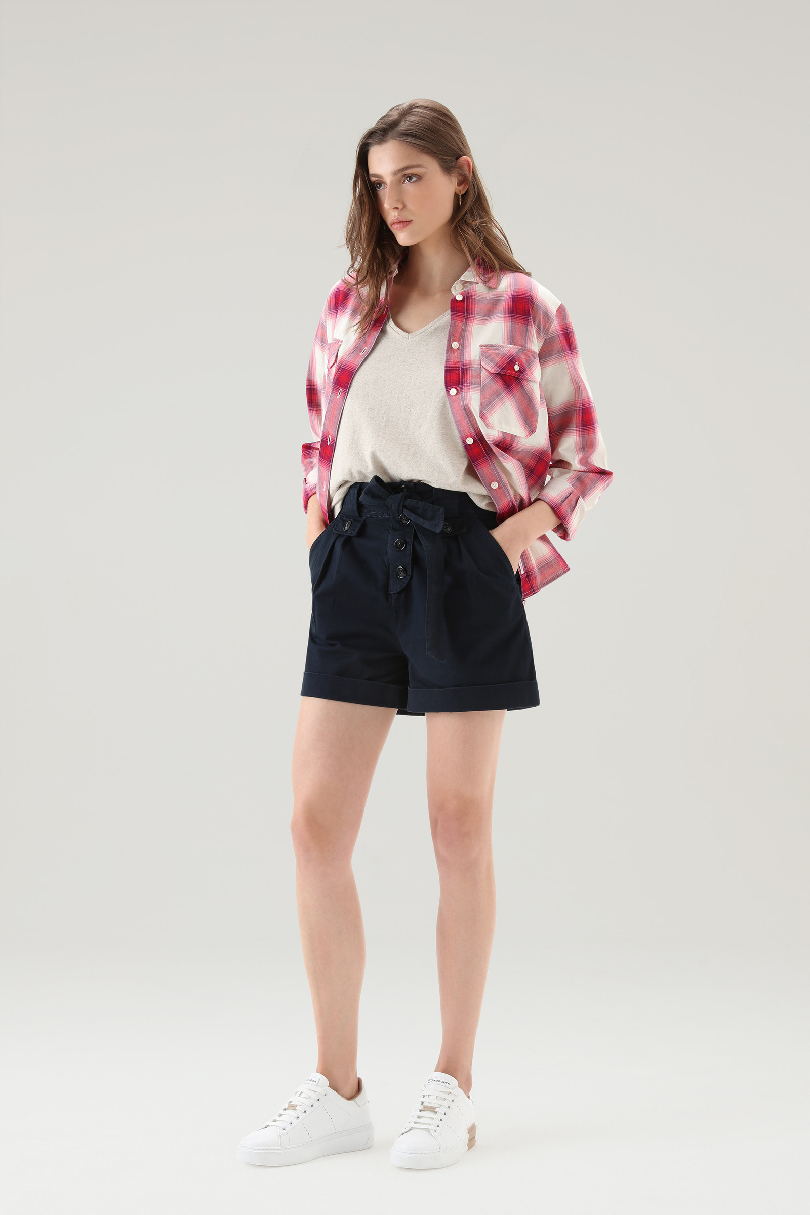 Pantaloncini in twill di cotone elasticizzato tinti in capo blu photo 2 | Woolrich