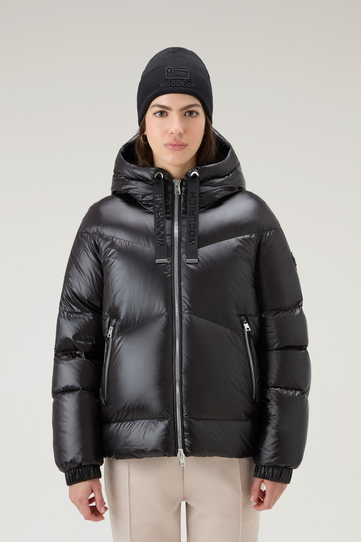 Woolrich Women Aliquippa Short Down Jacket In Glossy Nylon Black Size M