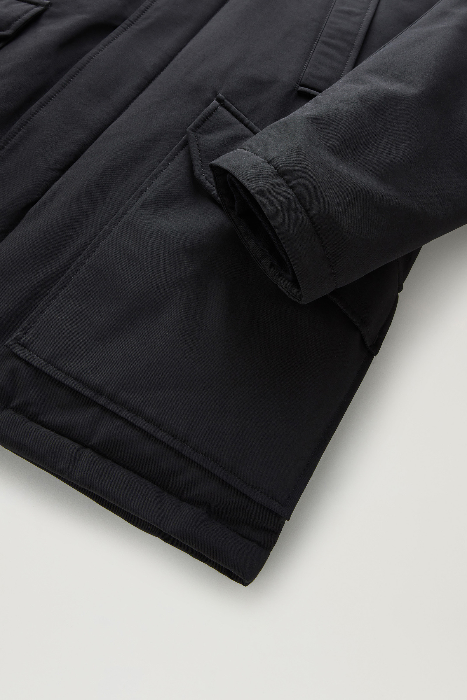 Daytona Parka in Ramar Cloth nero photo 8 | Woolrich