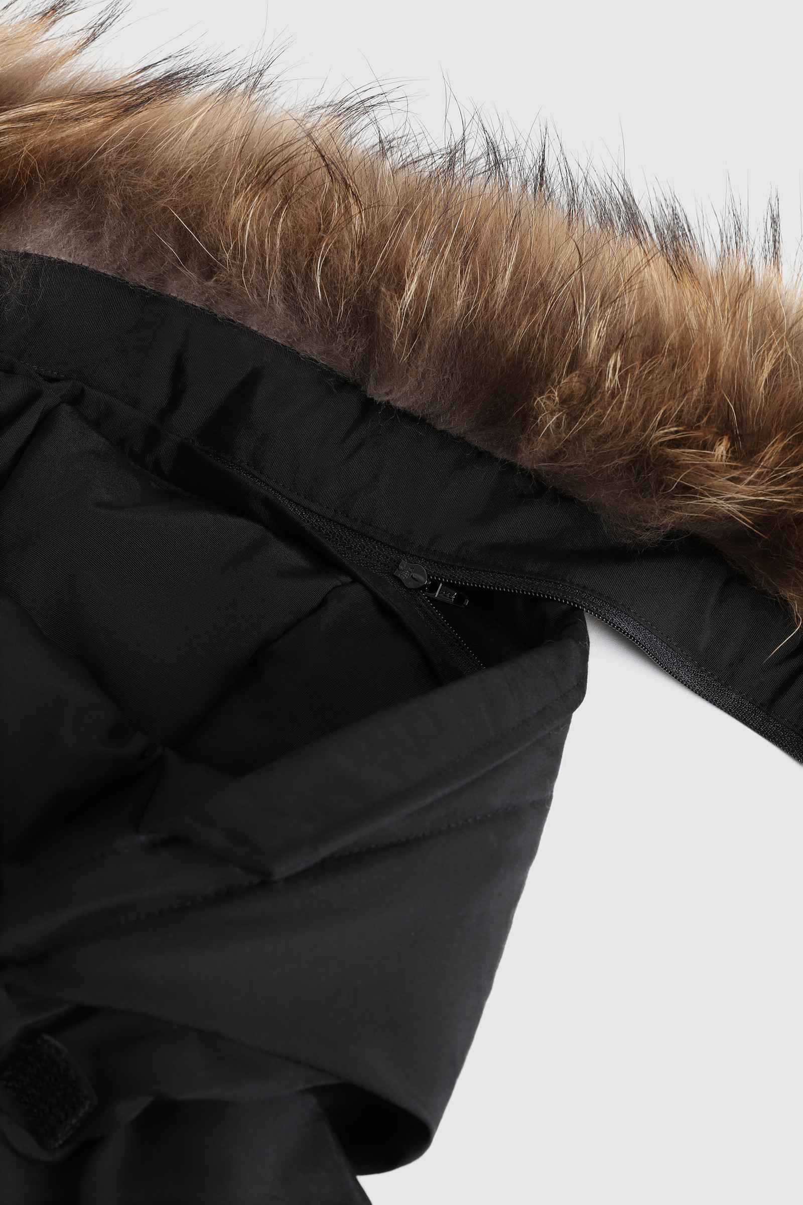 Girl's Arctic Parka with removable fur Black photo 4 | Woolrich