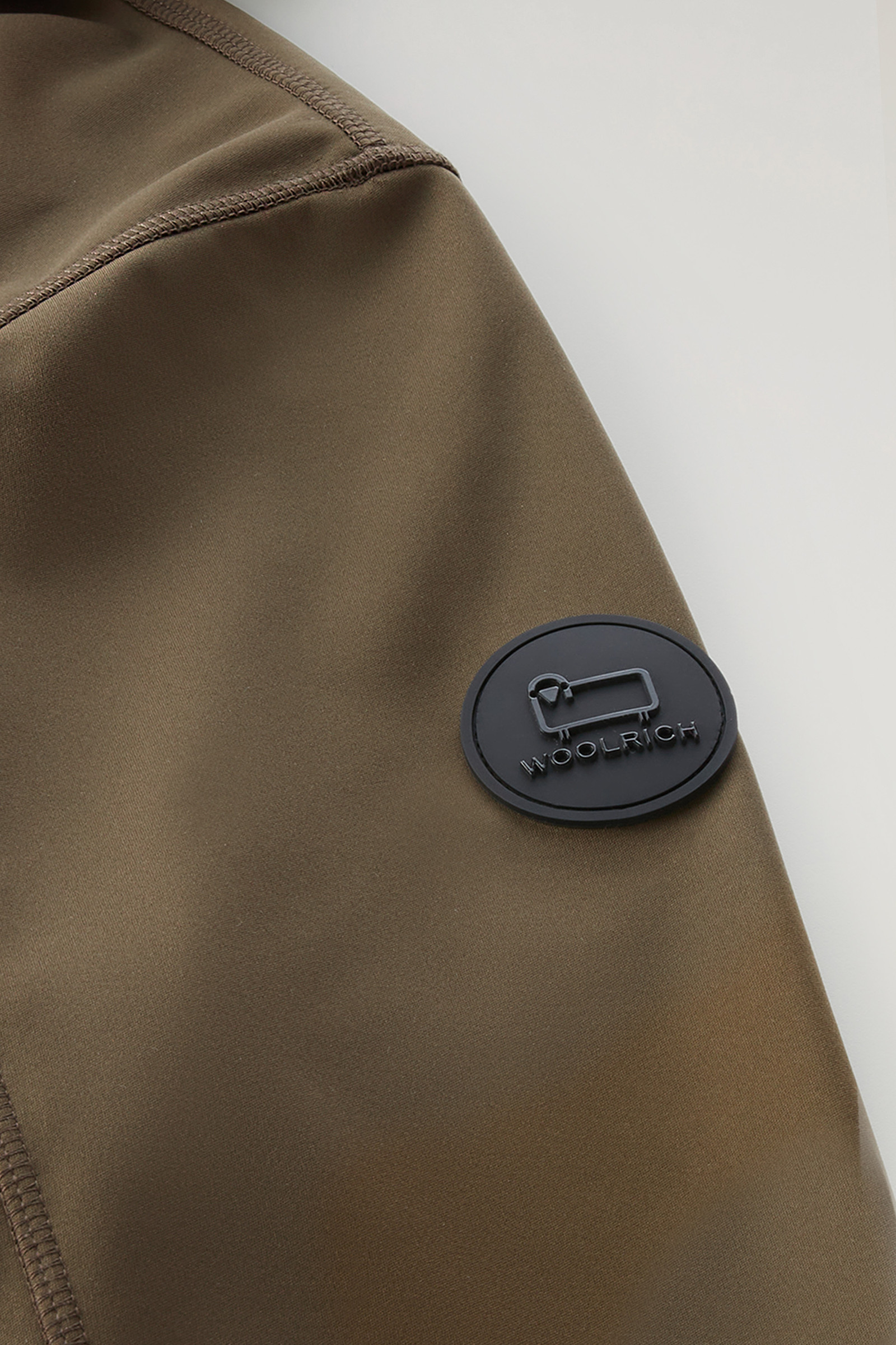 Sweat-shirt à capuche en Softshell avec fermeture entièrement zippée vert photo 6 | Woolrich