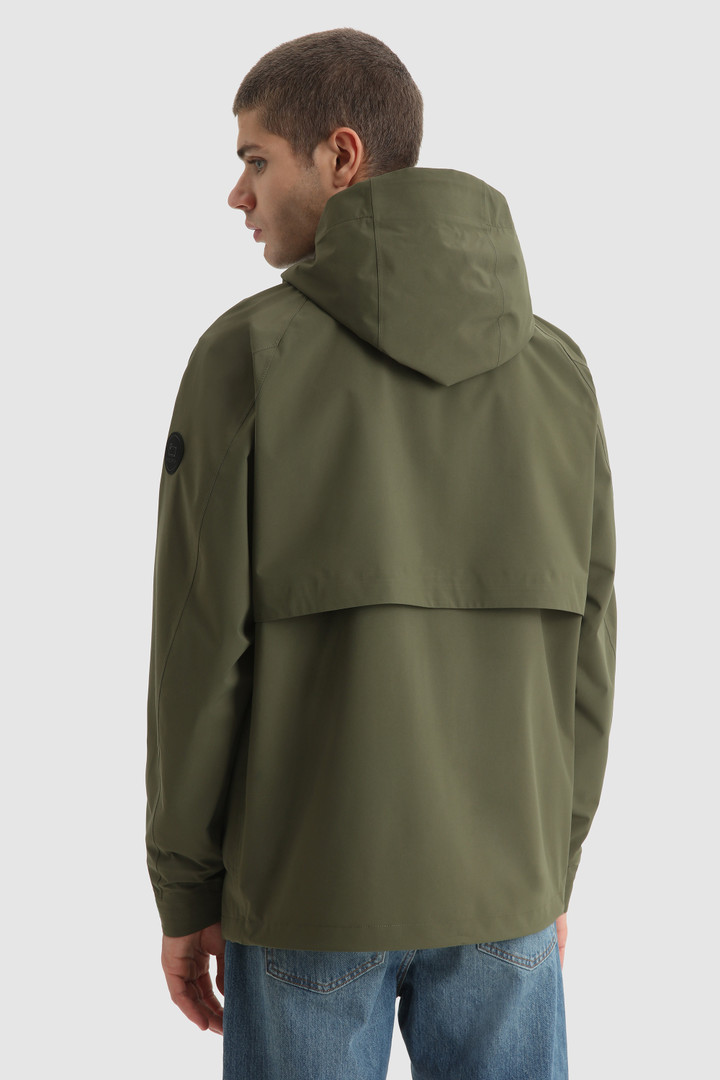 Zweilagige, wasserdichte, ultraleichte Jacke Mountain Grün photo 3 | Woolrich