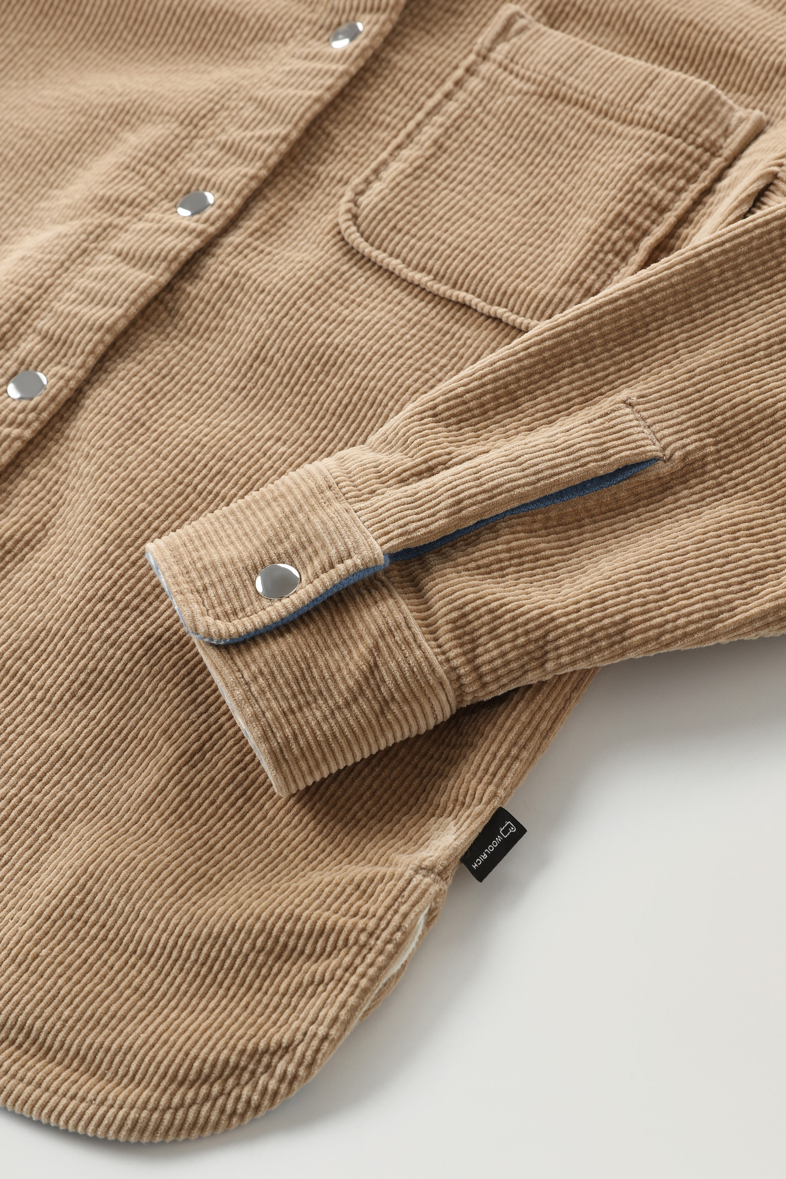Veste chemise pour fille en velours Khaki photo 4 | Woolrich