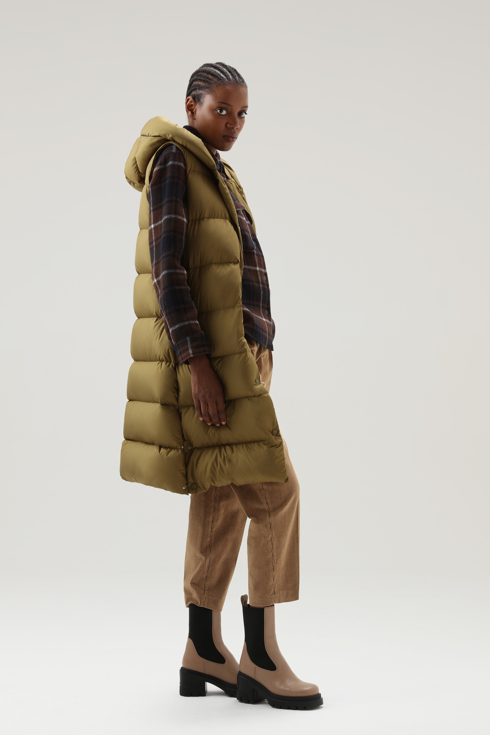 Gilet Ellis imbottito lungo in microfibra verde photo 2 | Woolrich