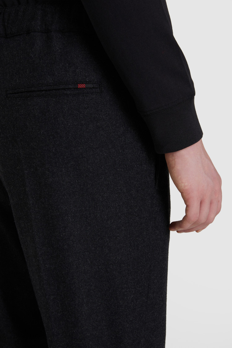 Comfort chino pants in wool