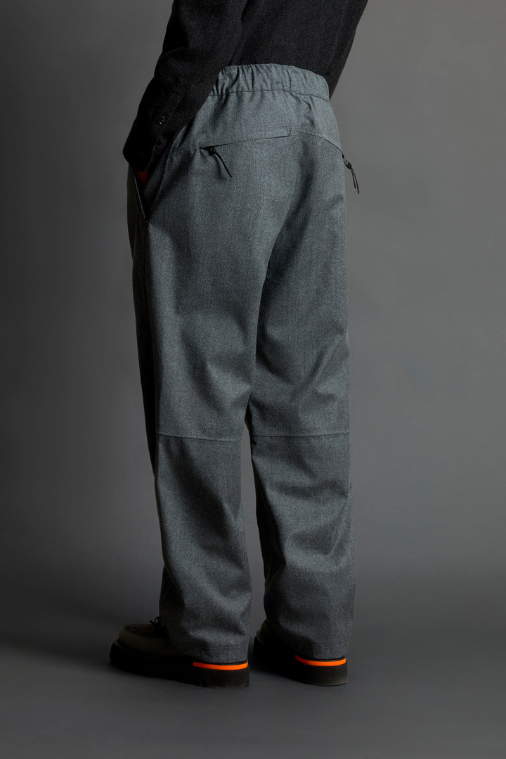 Pants in Three-Layered Italian Pure Virgin Wool by Todd Snyder Gray photo 3 | Woolrich
