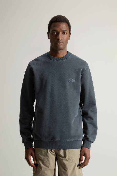 Garment-Dyed Crewneck Sweatshirt in Pure Cotton with Embroidered Logo Blue | Woolrich