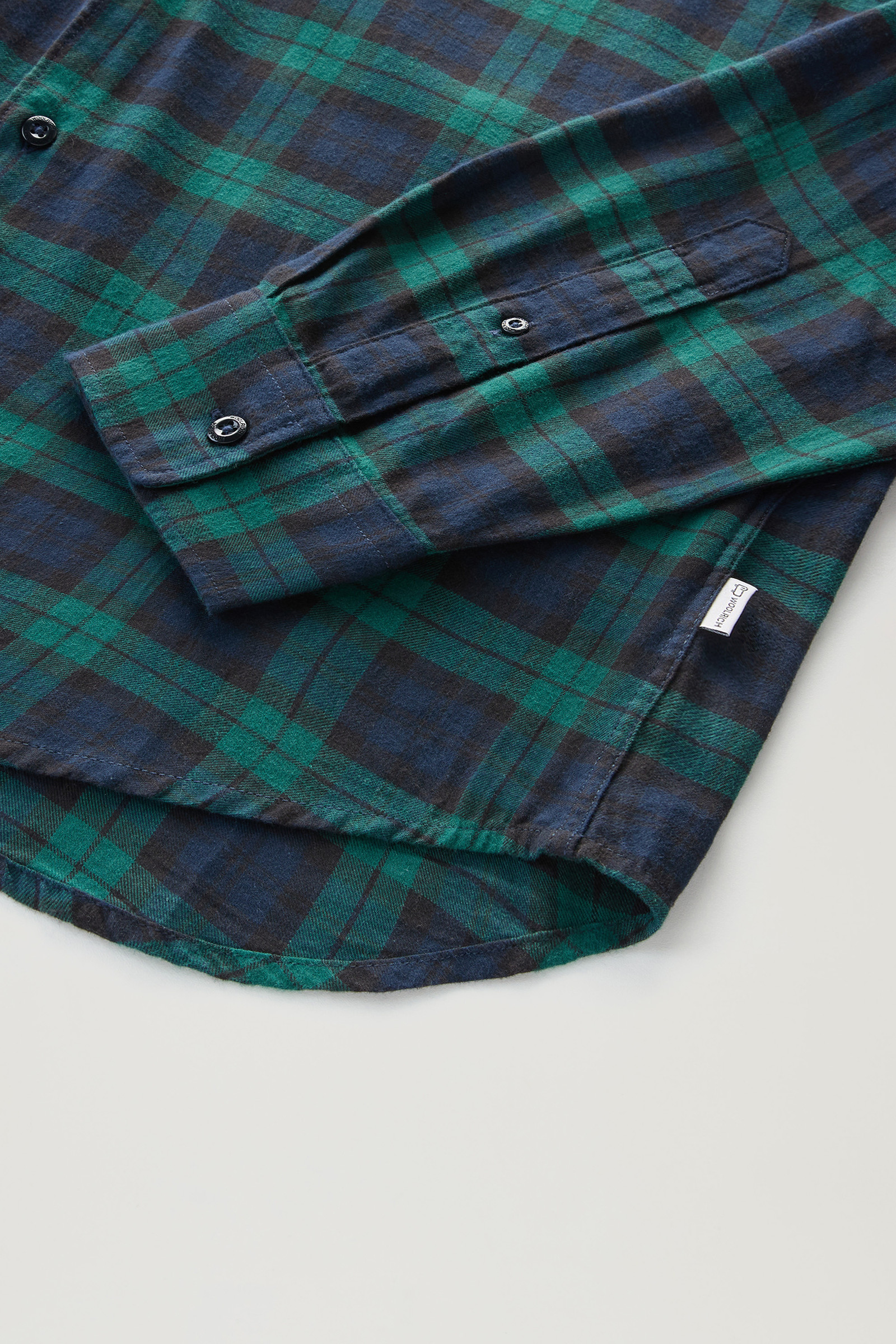 Plaid Shirt in Lightweight Flannel Black photo 7 | Woolrich