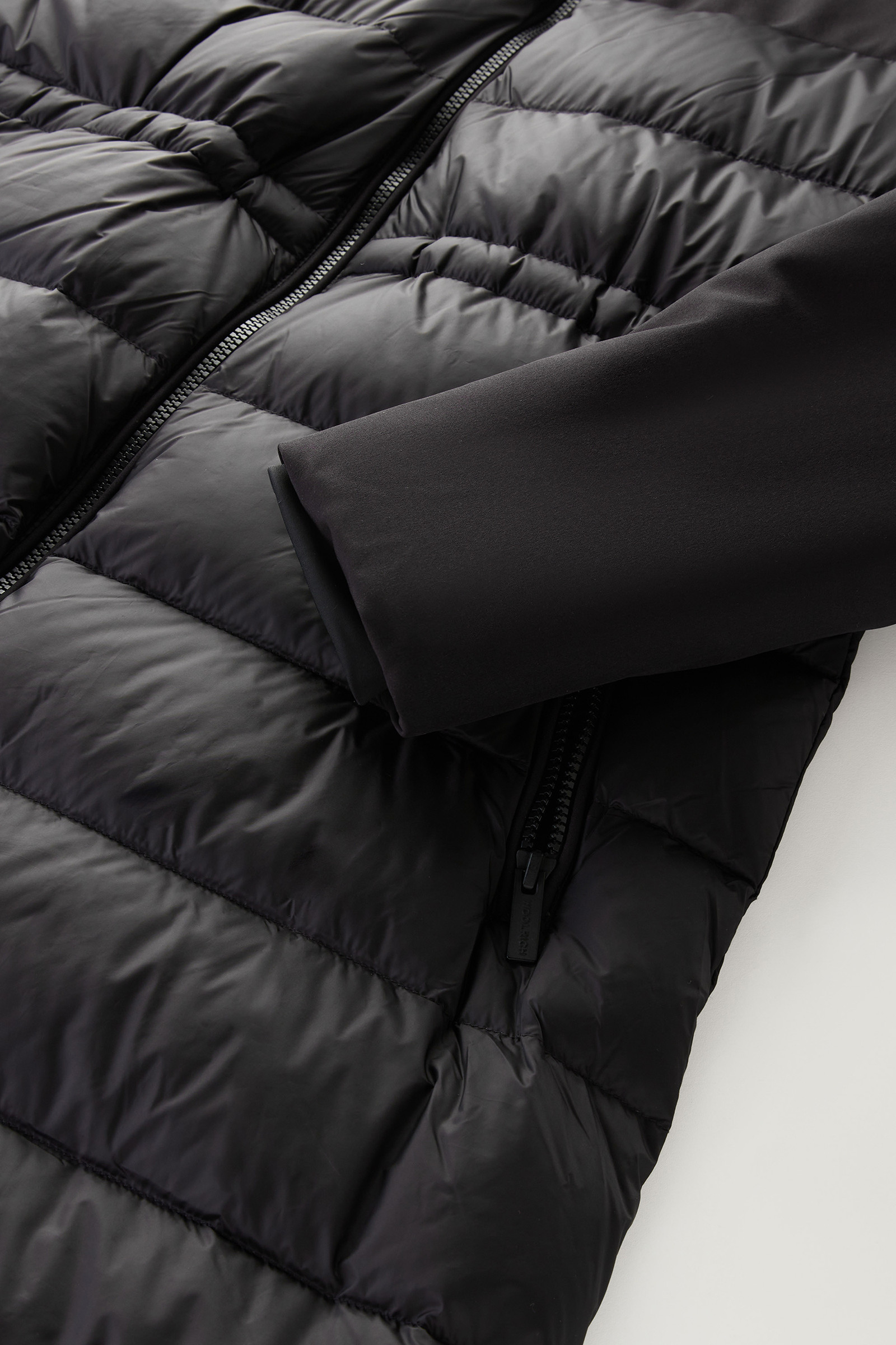Hybrid Quilted Parka in Tech Softshell Black | Woolrich UK