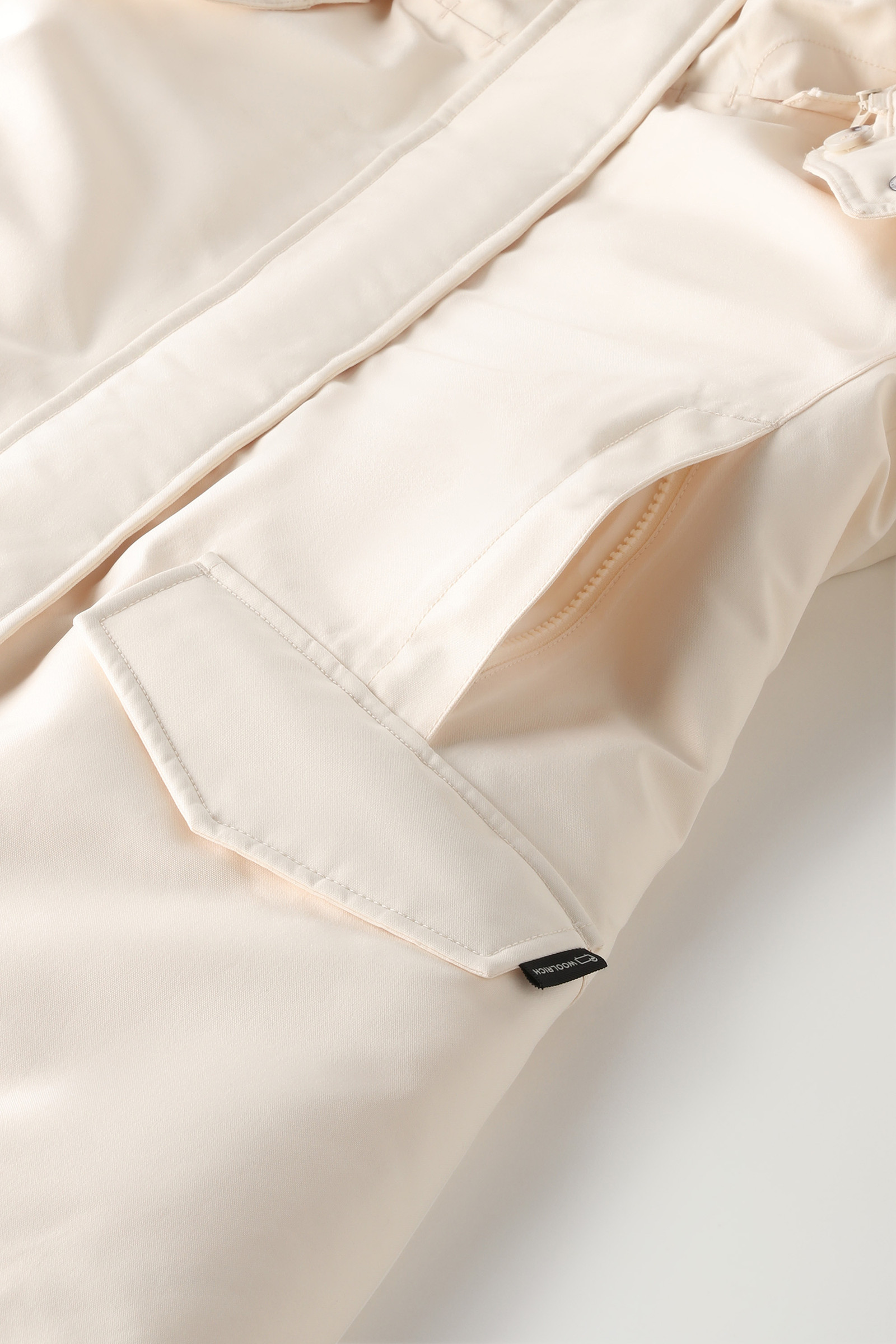 Wasserdichter Adirondack Parka aus GORE-TEX mit abnehmbarer Kapuze und Pelzbesatz weiß photo 10 | Woolrich