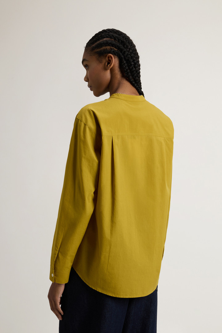 RELAXED HENLEY SHIRT Verde photo 3 | Woolrich