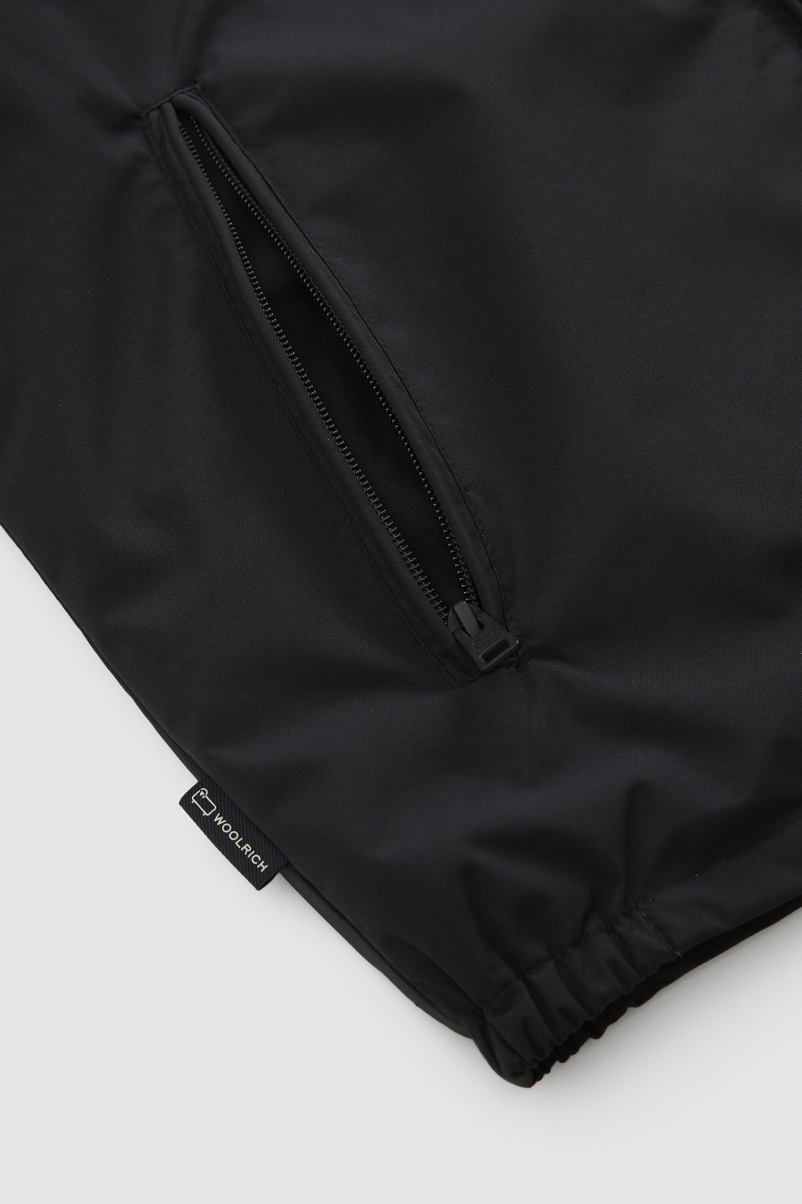 Chaleco Pacific impermeable acolchado negro photo 6 | Woolrich