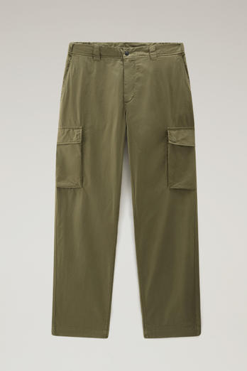 Garment-Dyed Cargo Pants in Pure Cotton Gabardine Green | Woolrich