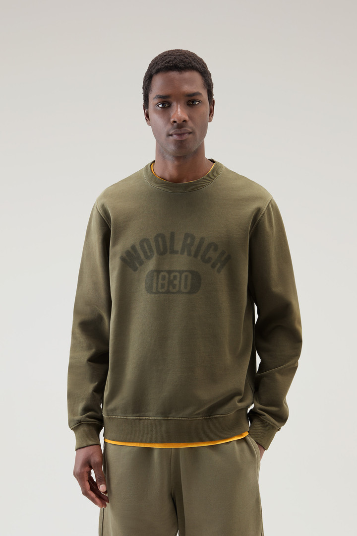 Woolrich Men Garment-Dyed 1830 Crewneck Sweatshirt in Pure Cotton Green Size L