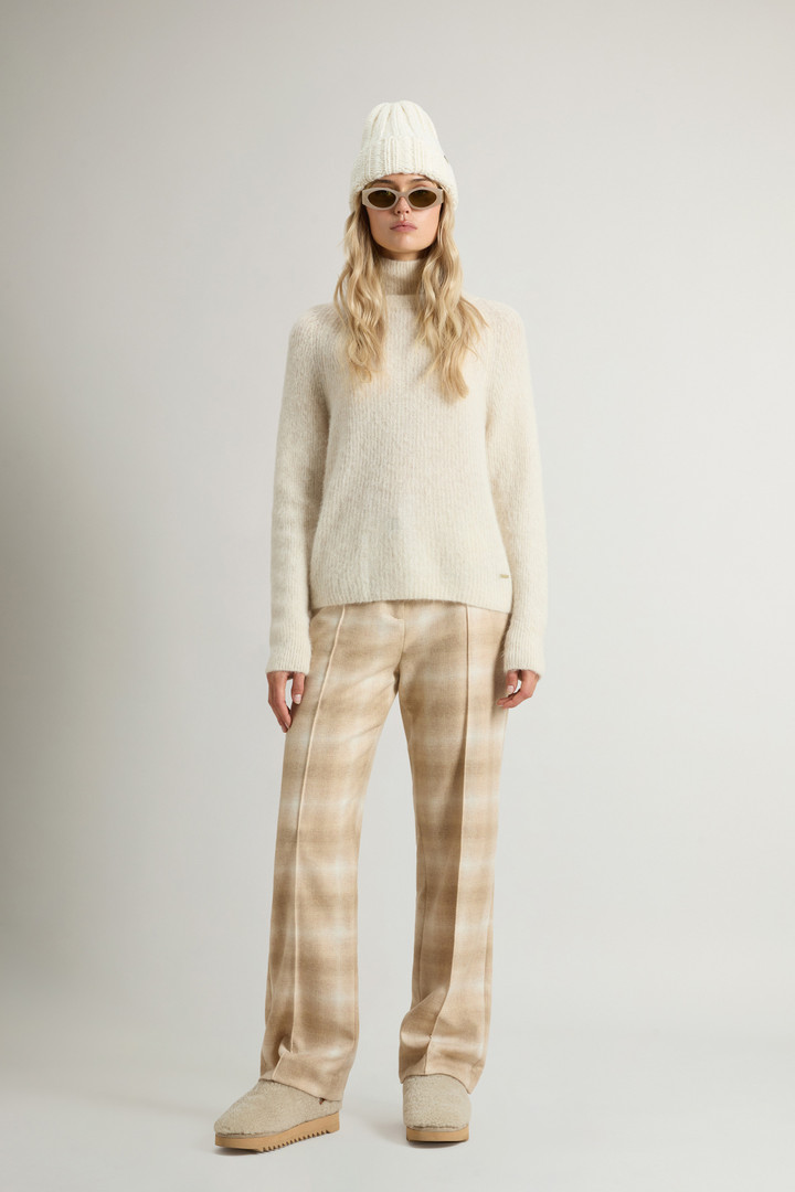 Rollkragenpullover aus Alpaka-Wollmischung Weiß photo 2 | Woolrich