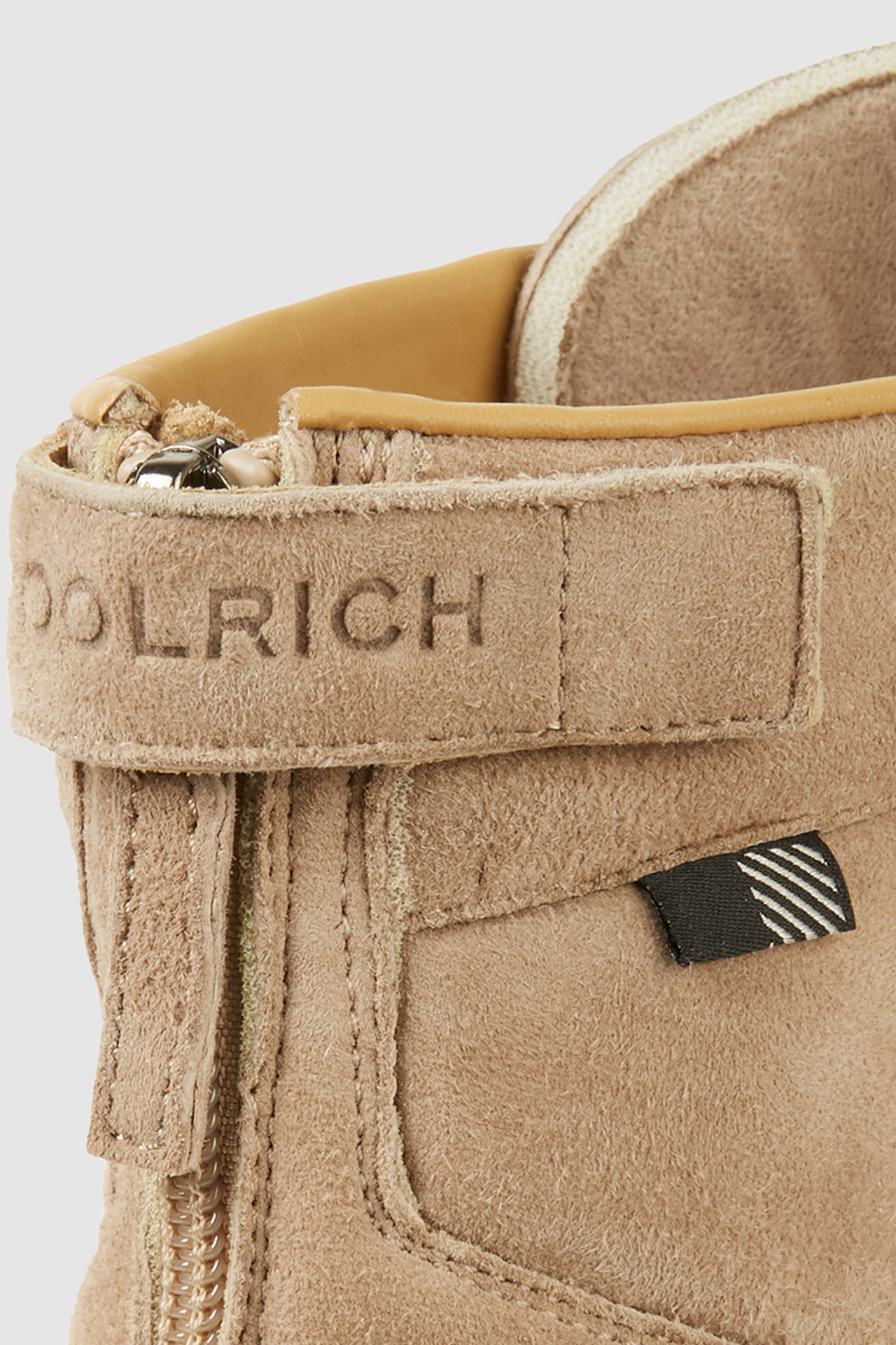 All Around Mid-Height Sneaker