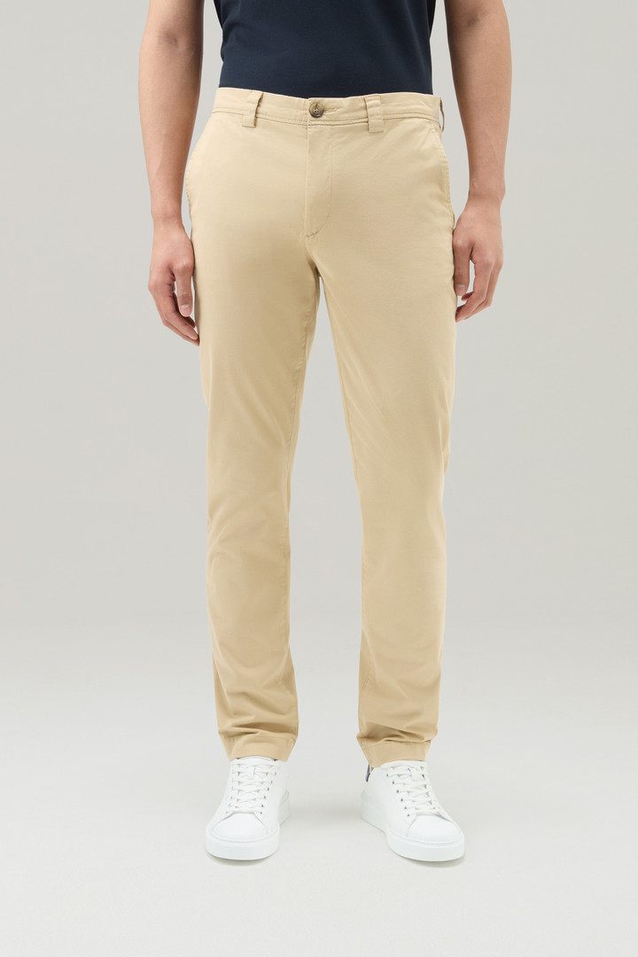 Pantaloni chino in cotone elasticizzato tinto in capo Beige photo 1 | Woolrich