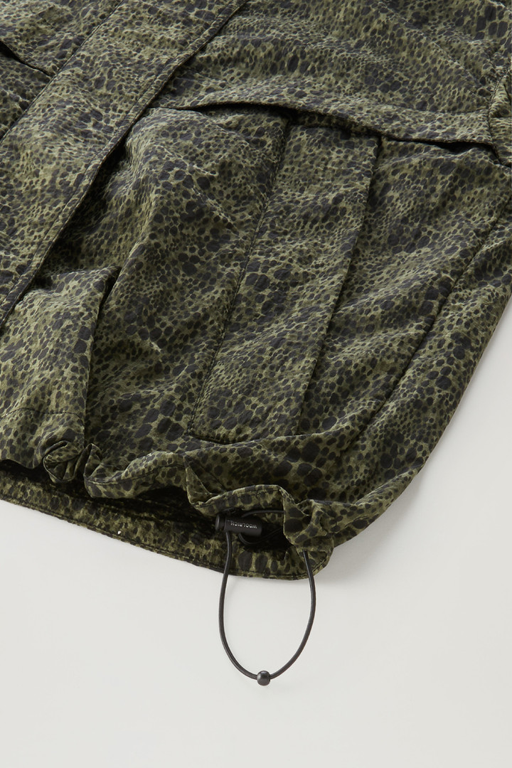 Jacke mit Camouflage-Muster und faltbarer Kapuze Grün photo 10 | Woolrich