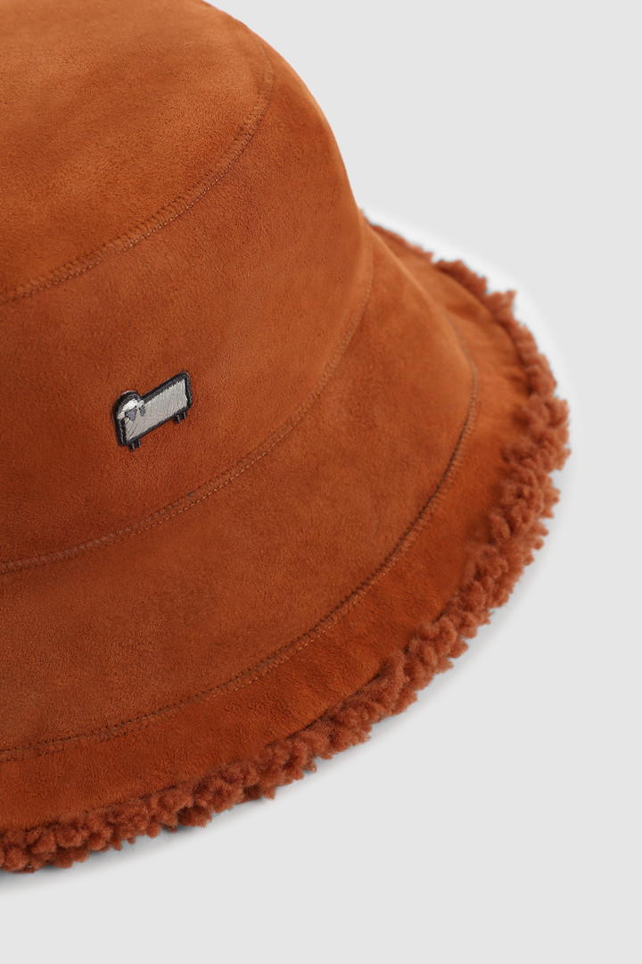 Sombrero reversible de piel de oveja Woolrich x Toasties