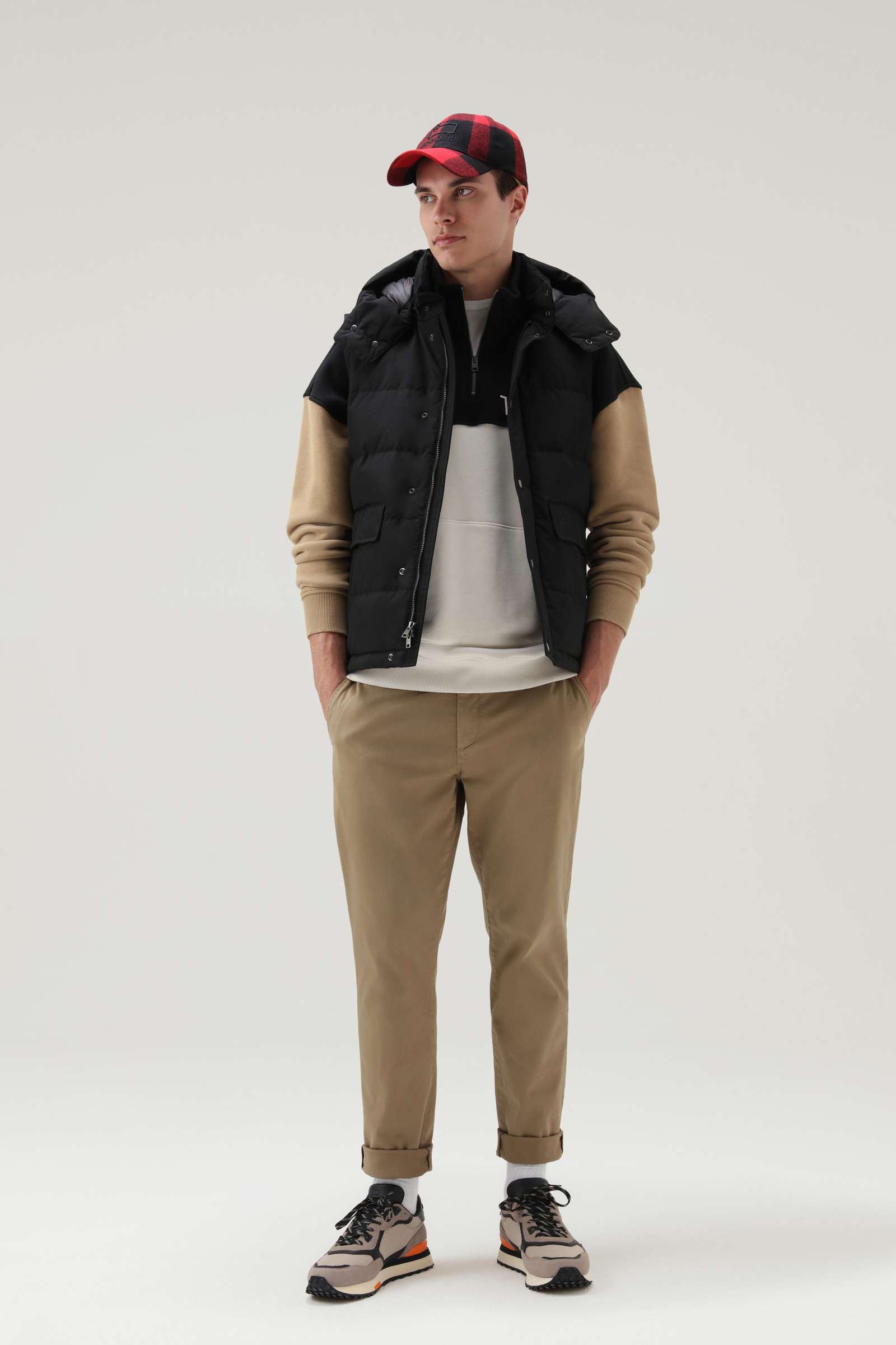 Aleutian Vest with Detachable Hood Black photo 2 | Woolrich