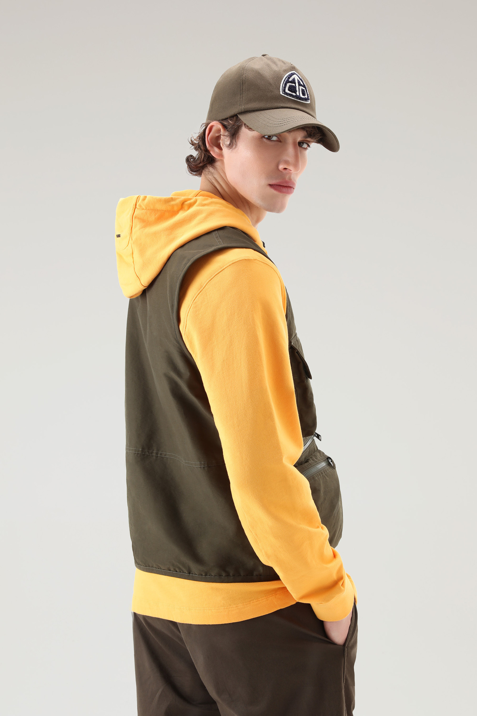U.S. Trails Vest in Light Eco Ramar Green photo 3 | Woolrich