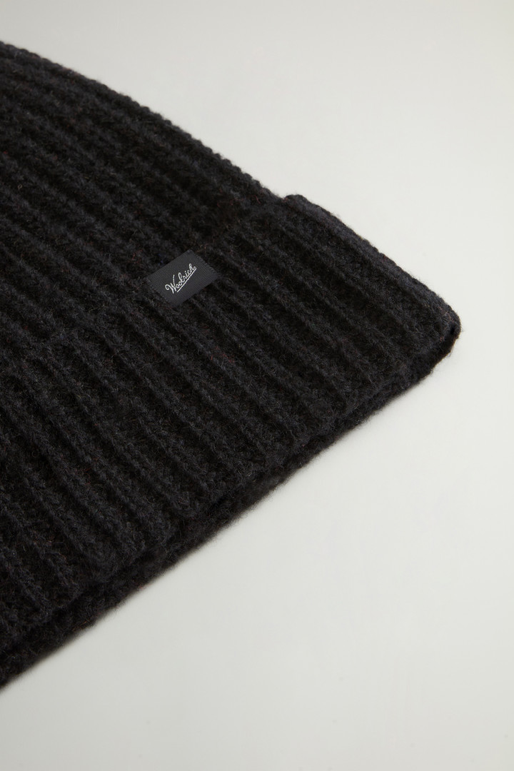 Merino Virgin Wool-Blend Beanie Black photo 3 | Woolrich