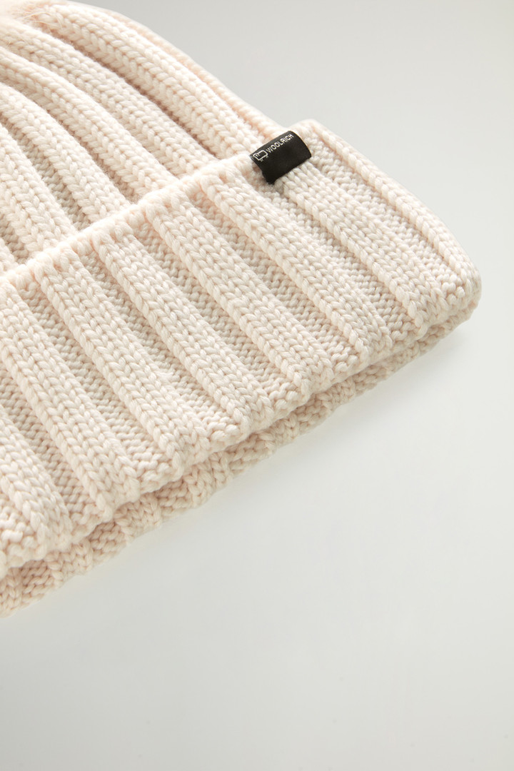 Beanie aus Merino-Schurwolle mit abnehmbarem Pompon aus Kaschmirwolle Weiß photo 3 | Woolrich
