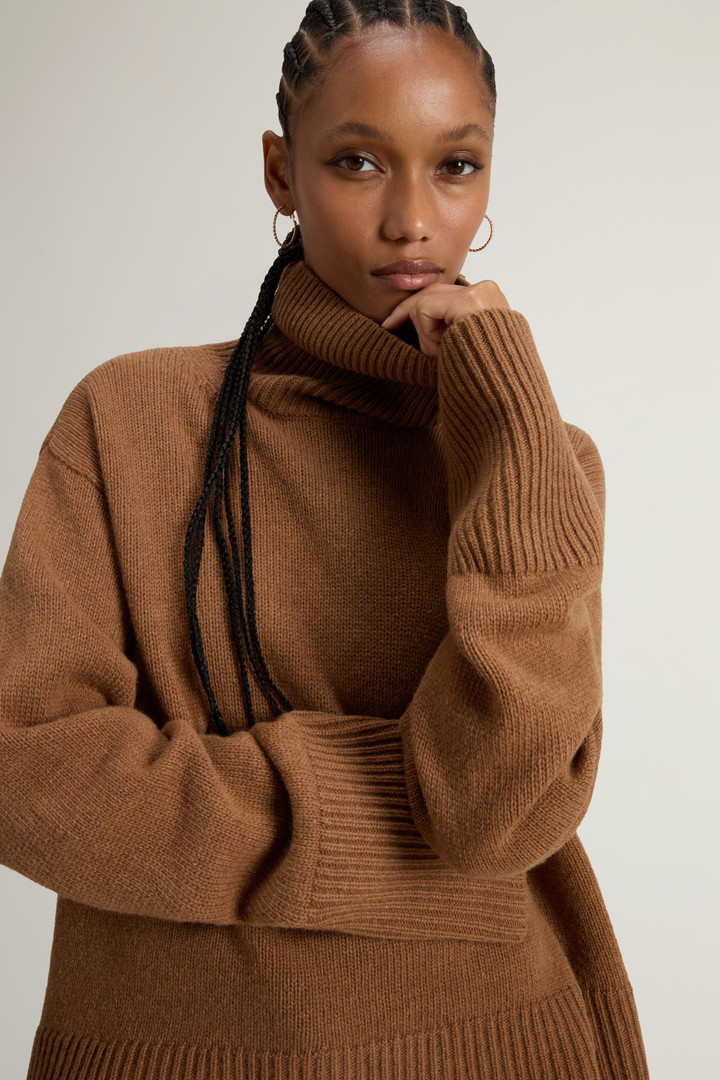 SUPERGEELONG TURTLENECK Brown photo 4 | Woolrich