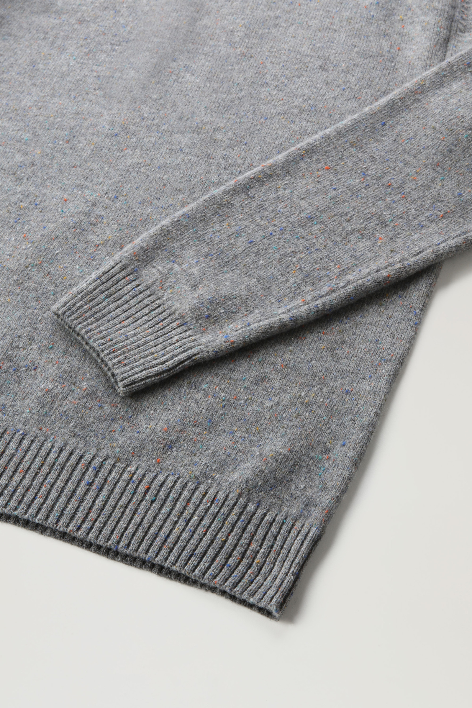 Merino Virgin Wool Crewneck with Tweed-Effect Grey photo 7 | Woolrich