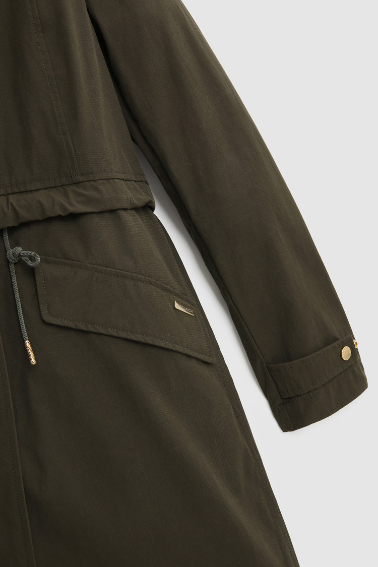Azun Parka con cordón y capucha ajustable