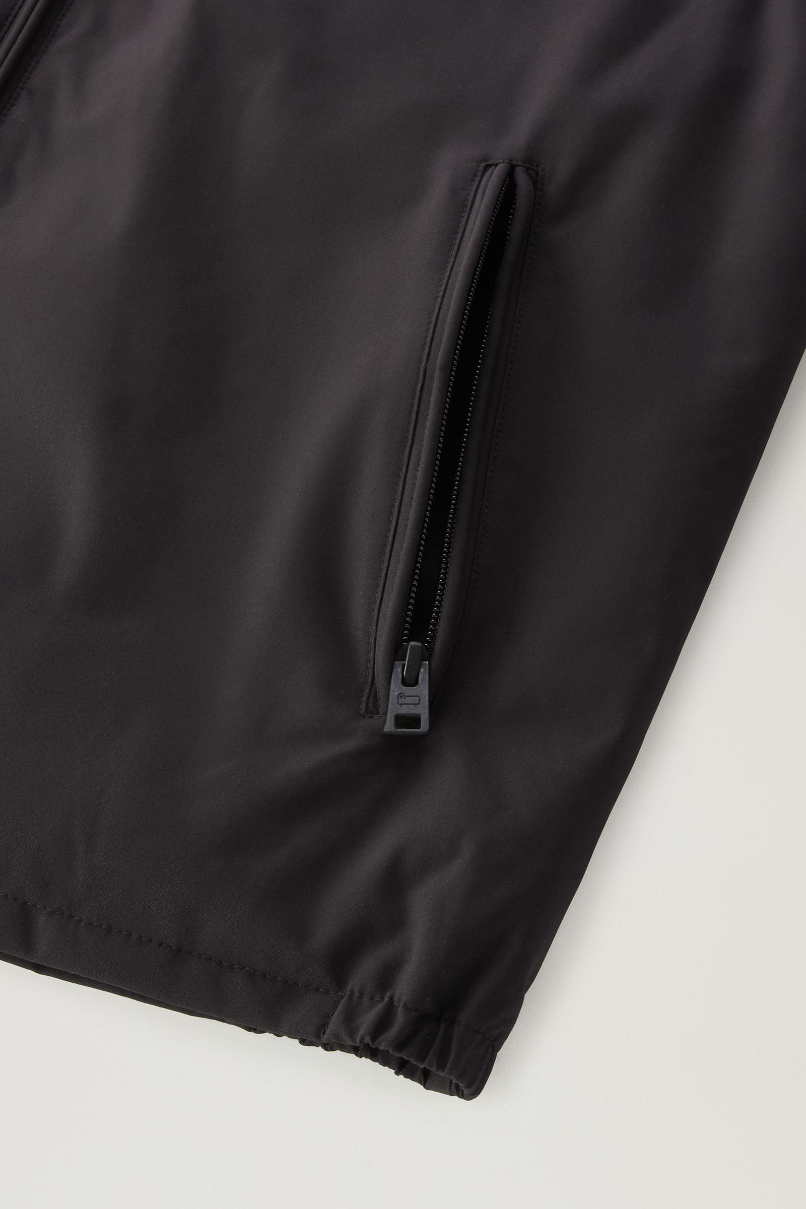 Wattierte Weste Pacific schwarz photo 8 | Woolrich