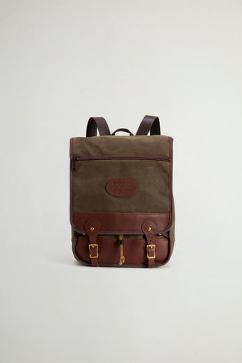 Mesabi Range Backpack in Waxed Pure Cotton Green | Woolrich