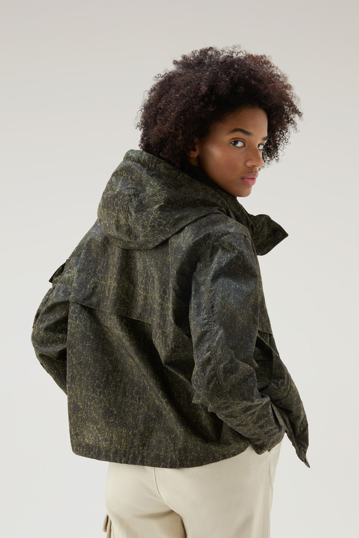 Jacke mit Camouflage-Muster und faltbarer Kapuze Grün photo 3 | Woolrich